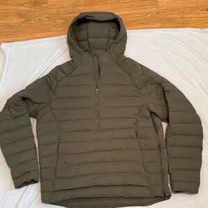 lululemon athletica Men's Green Hooded Puffer Jacket